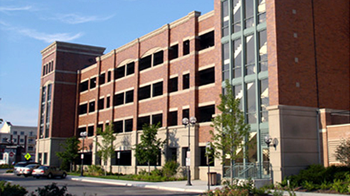Oak Lawn Transportation Center